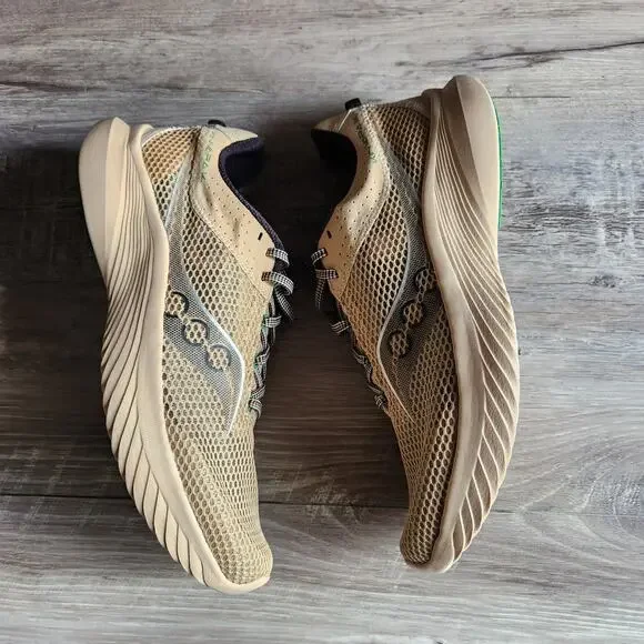 (12.5) Brand new! Men's Saucony Kinvara 14 Athletic Shoes - Picture 5 of 7